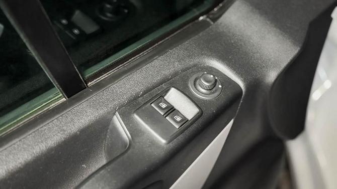Renault Trafic III с пробегом 2017 года, цена 2 000 000 рублей, 205010 км, минивэн, Автокод Объявления