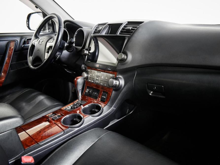 Toyota Highlander II (XU40) Рестайлинг Москва  - изображение 10