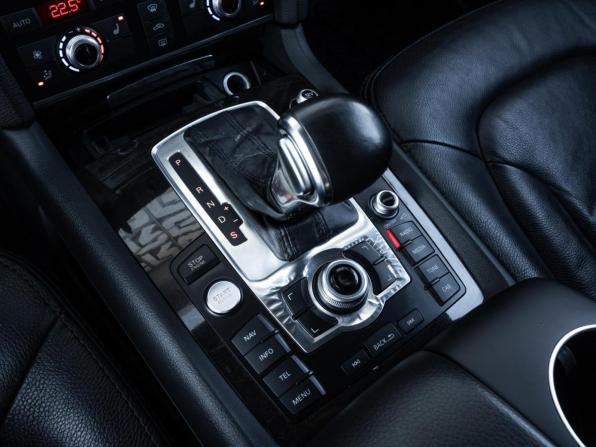 Audi Q7 I (4L) Рестайлинг с пробегом 2011 года, цена 1 688 300 рублей, 156006 км, внедорожник, Автокод Объявления
