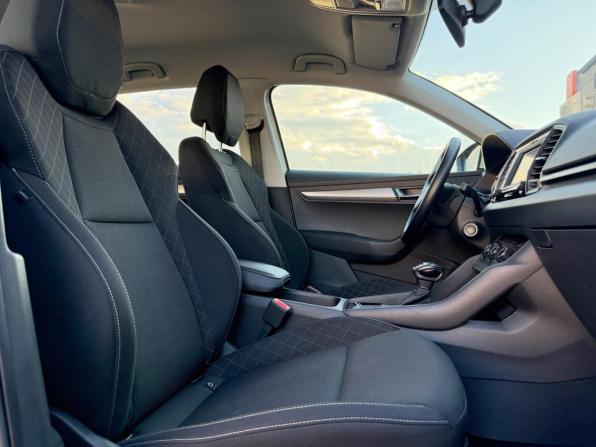 Skoda Karoq I с пробегом 2022 года, цена 2 555 000 рублей, 80203 км, внедорожник, Автокод Объявления