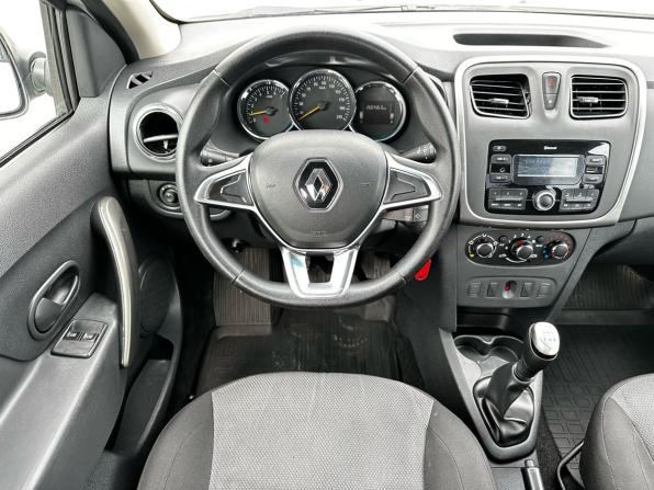 Renault Logan II Рестайлинг с пробегом 2021 года, цена 600 000 рублей, 147000 км, седан, Автокод Объявления