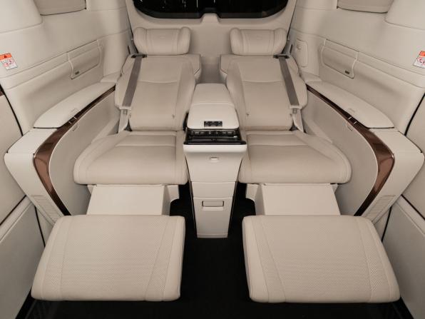 Lexus LM II с пробегом 2024 года, цена 14 900 000 рублей, 22311 км, минивэн, Автокод Объявления