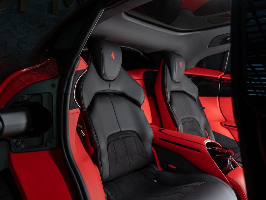Ferrari Purosangue Москва  - изображение 32