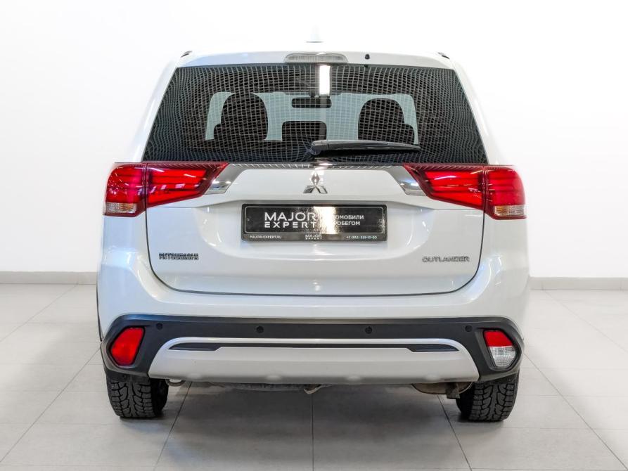 Mitsubishi Outlander III Рестайлинг 3 Санкт-Петербург  - изображение 6