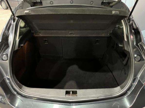 Opel Astra J с пробегом 2011 года, цена 590 000 рублей, 204279 км, хэтчбек, Автокод Объявления
