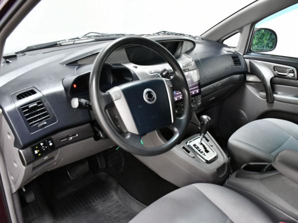 SsangYong Stavic с пробегом 2014 года, цена 1 097 000 рублей, 303946 км, минивэн, Автокод Объявления