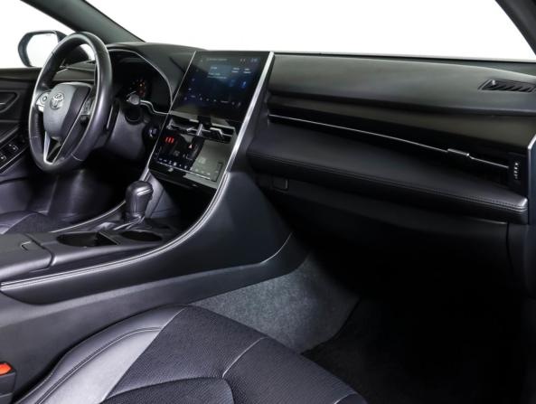 Toyota Avalon V с пробегом 2024 года, цена 4 899 000 рублей, 5 км, седан, Автокод Объявления