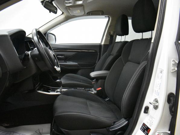 Mitsubishi Outlander III Рестайлинг 3 с пробегом 2019 года, цена 2 399 000 рублей, 66872 км, внедорожник, Автокод Объявления