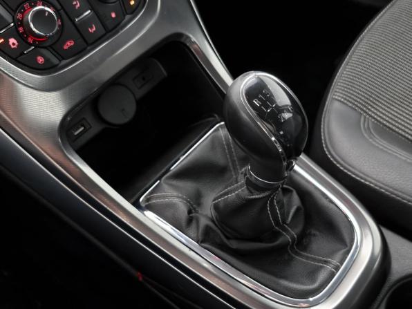 Opel Astra J с пробегом 2010 года, цена 489 000 рублей, 209717 км, хэтчбек, Автокод Объявления