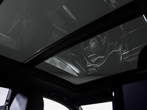 Audi Q8 I (4M) с пробегом 2019 года, цена 6 243 875 рублей, 126225 км, внедорожник, Автокод Объявления