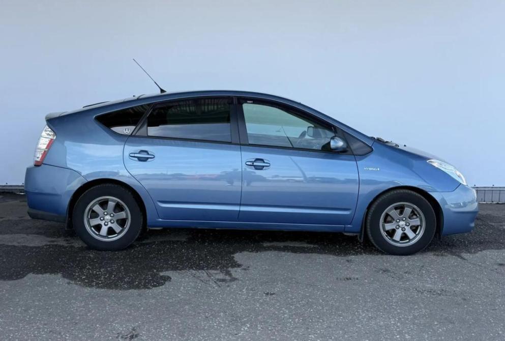 Toyota Prius II Рестайлинг (XW20) Киров  - изображение 4