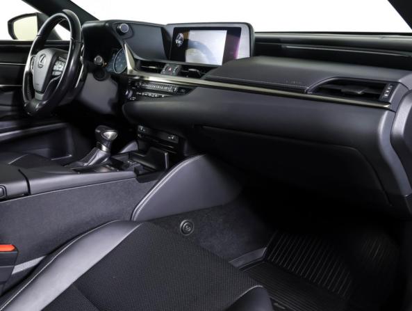 Lexus ES VII с пробегом 2020 года, цена 3 990 000 рублей, 68790 км, седан, Автокод Объявления