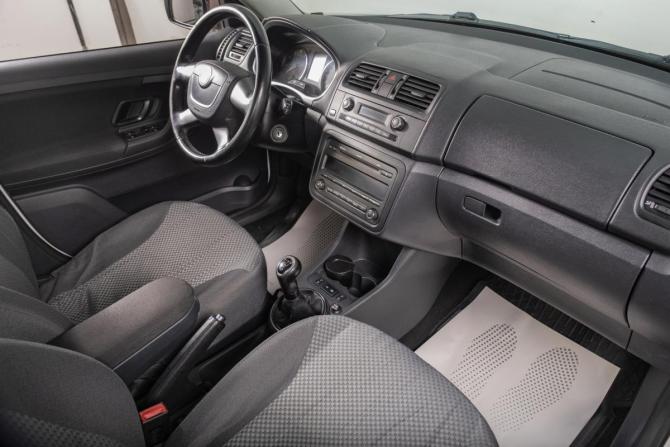 Skoda Fabia II Рестайлинг с пробегом 2011 года, цена 679 000 рублей, 156000 км, универсал, Автокод Объявления