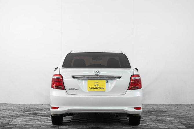 Toyota Corolla XI (E160 E170) Рестайлинг 2 с пробегом 2019 года, цена 1 319 000 рублей, 110000 км, седан, Автокод Объявления