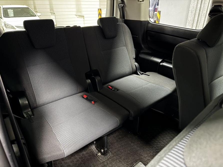 Toyota Voxy III (R80) Рестайлинг Стерлитамак  - изображение 38