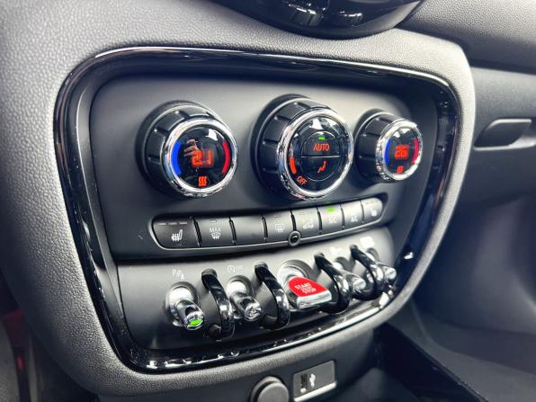 Mini Clubman II Рестайлинг с пробегом 2021 года, цена 3 240 000 рублей, 65277 км, универсал, Автокод Объявления