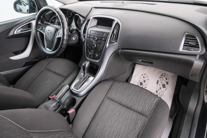Opel Astra J Рестайлинг с пробегом 2013 года, цена 849 000 рублей, 189000 км, хэтчбек, Автокод Объявления