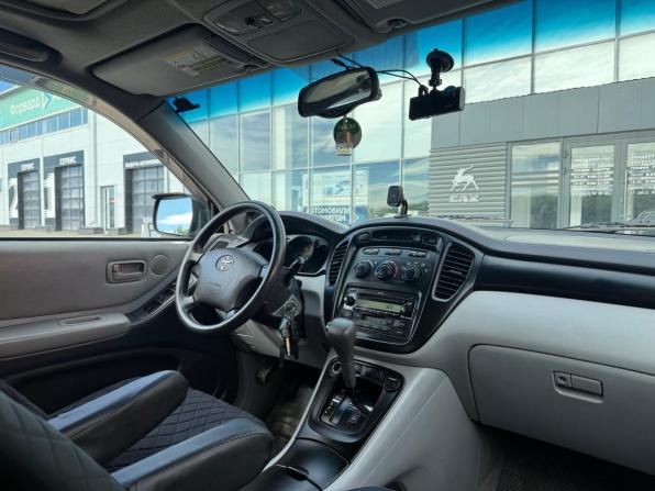 Toyota Highlander I (XU20) Рестайлинг с пробегом 2004 года, цена 1 099 000 рублей, 165672 км, внедорожник, Автокод Объявления