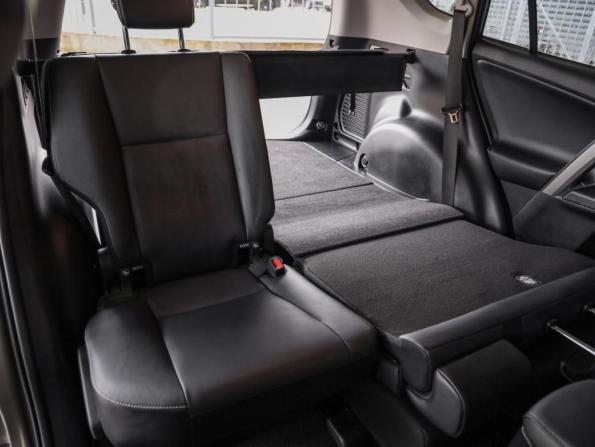 Toyota RAV4 IV (XA40) Рестайлинг с пробегом 2017 года, цена 2 449 000 рублей, 79389 км, внедорожник, Автокод Объявления
