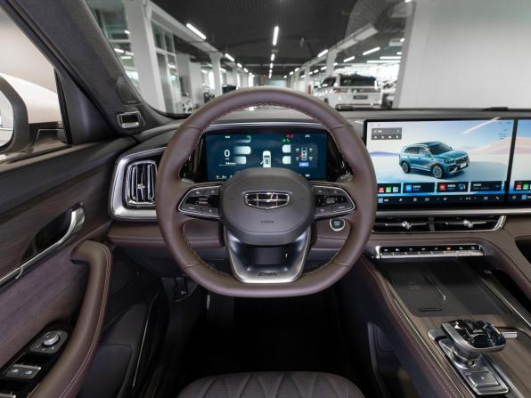Geely Monjaro I Рестайлинг 2 с пробегом 2026 года, цена 4 300 000 рублей, 50 км, внедорожник, Автокод Объявления