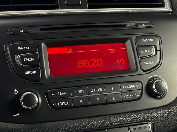 Kia Ceed II Рестайлинг с пробегом 2015 года, цена 1 299 000 рублей, 158936 км, хэтчбек, Автокод Объявления
