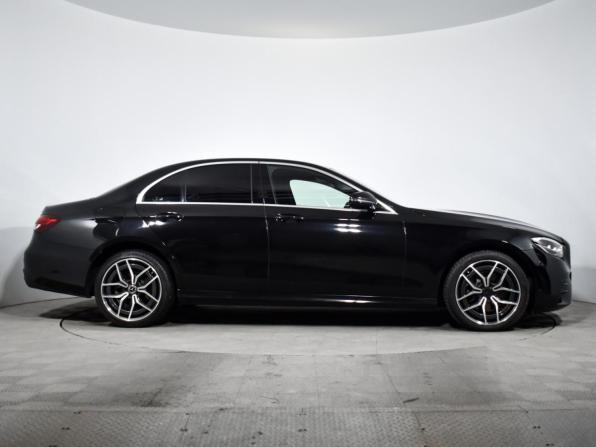 Mercedes-Benz E-Класс V (W213 S213 C238) Рестайлинг с пробегом 2021 года, цена 3 830 000 рублей, 88000 км, седан, Автокод Объявления