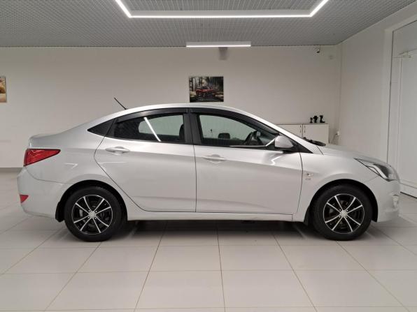 Hyundai Solaris I Рестайлинг с пробегом 2016 года, цена 960 000 рублей, 175418 км, седан, Автокод Объявления