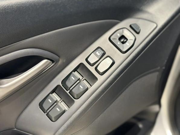 Hyundai ix35 I с пробегом 2010 года, цена 1 090 000 рублей, 239000 км, внедорожник, Автокод Объявления