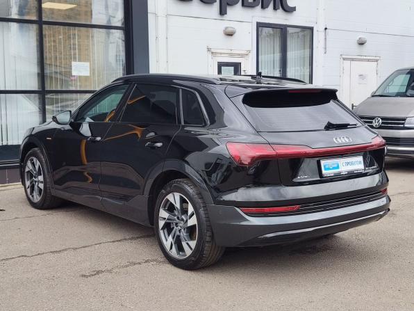 Audi e-tron I с пробегом 2020 года, цена 3 940 000 рублей, 87208 км, внедорожник, Автокод Объявления