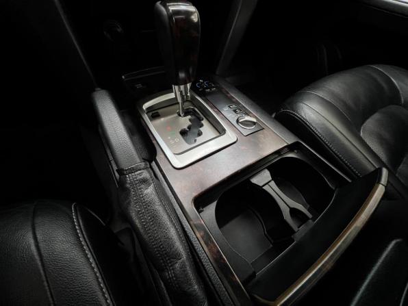 Toyota Land Cruiser 200 Series Рестайлинг 1 с пробегом 2013 года, цена 3 800 000 рублей, 218223 км, внедорожник, Автокод Объявления