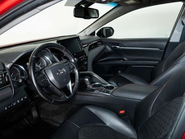 Toyota Camry VIII (XV70) Рестайлинг с пробегом 2021 года, цена 3 400 000 рублей, 114980 км, седан, Автокод Объявления