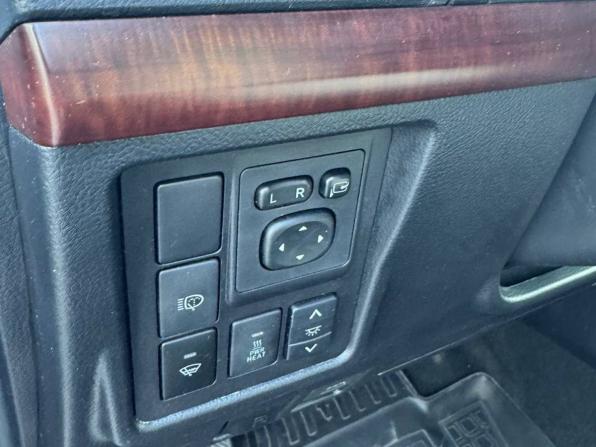 Toyota Land Cruiser Prado 150 Series Рестайлинг 1 с пробегом 2014 года, цена 3 570 000 рублей, 243494 км, внедорожник, Автокод Объявления