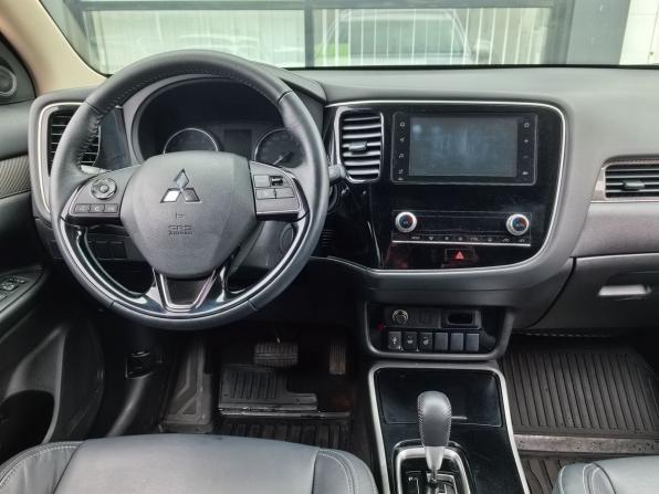 Mitsubishi Outlander III Рестайлинг 3 с пробегом 2021 года, цена 2 650 000 рублей, 61350 км, внедорожник, Автокод Объявления