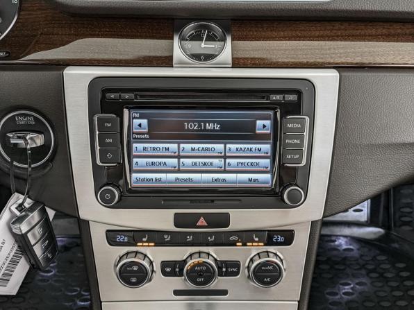 Volkswagen Passat B7 с пробегом 2013 года, цена 1 450 000 рублей, 94193 км, седан, Автокод Объявления