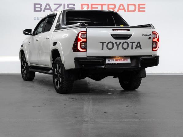 Toyota Hilux VIII Рестайлинг 2 с пробегом 2022 года, цена 6 849 000 рублей, 8613 км, пикап, Автокод Объявления