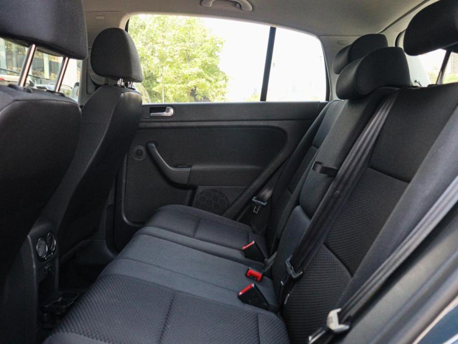 Volkswagen Golf Plus II Москва  - изображение 9
