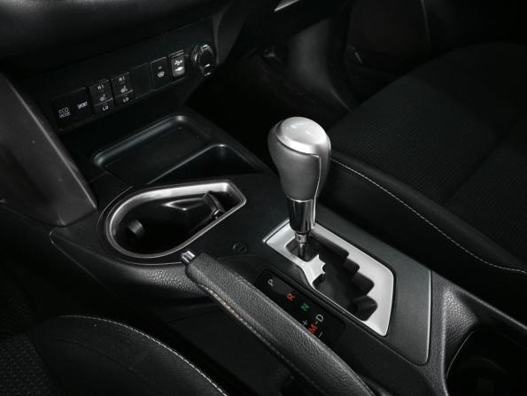 Toyota RAV4 IV (XA40) Рестайлинг с пробегом 2015 года, цена 2 349 000 рублей, 167984 км, внедорожник, Автокод Объявления