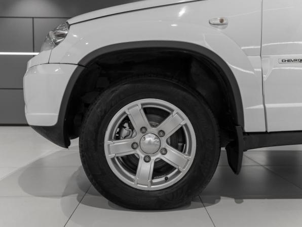 Chevrolet Niva I Рестайлинг с пробегом 2016 года, цена 630 000 рублей, 135077 км, внедорожник, Автокод Объявления