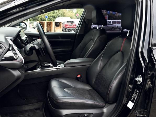 Toyota Camry VIII (XV70) Рестайлинг с пробегом 2021 года, цена 3 599 000 рублей, 74775 км, седан, Автокод Объявления
