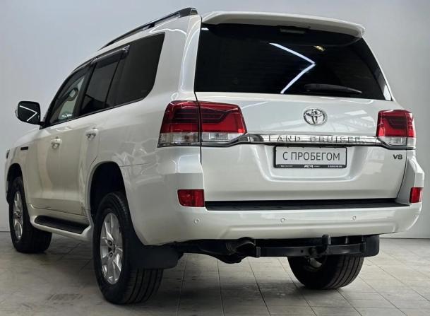 Toyota Land Cruiser 200 Series Рестайлинг 2 с пробегом 2015 года, цена 4 750 000 рублей, 187000 км, внедорожник, Автокод Объявления