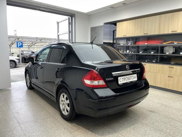 Nissan Tiida I Рестайлинг с пробегом 2010 года, цена 700 000 рублей, 211000 км, седан, Автокод Объявления