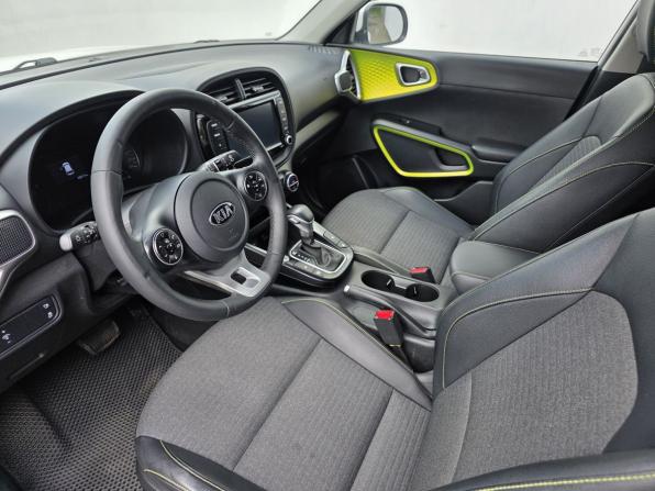 Kia Soul III с пробегом 2020 года, цена 2 100 000 рублей, 65616 км, хэтчбек, Автокод Объявления
