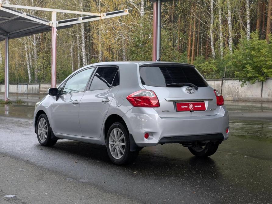 Toyota Auris I Рестайлинг Екатеринбург  - изображение 5