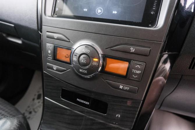Toyota Corolla X (E140 E150) с пробегом 2008 года, цена 869 000 рублей, 301704 км, универсал, Автокод Объявления