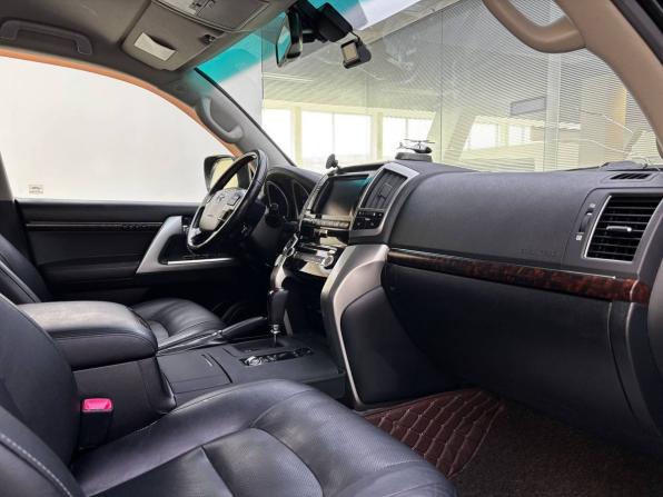 Toyota Land Cruiser 200 Series Рестайлинг 1 с пробегом 2012 года, цена 3 835 000 рублей, 188000 км, внедорожник, Автокод Объявления