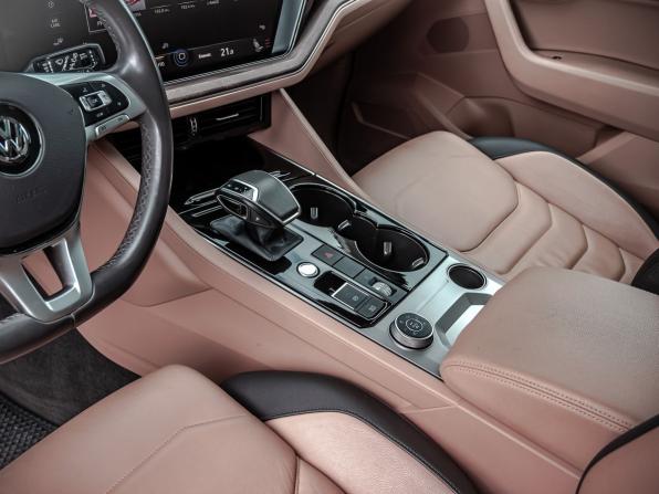 Volkswagen Touareg III с пробегом 2019 года, цена 5 200 000 рублей, 77371 км, внедорожник, Автокод Объявления