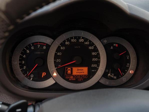 Toyota RAV4 III (XA30) Рестайлинг с пробегом 2011 года, цена 1 350 000 рублей, 208250 км, внедорожник, Автокод Объявления