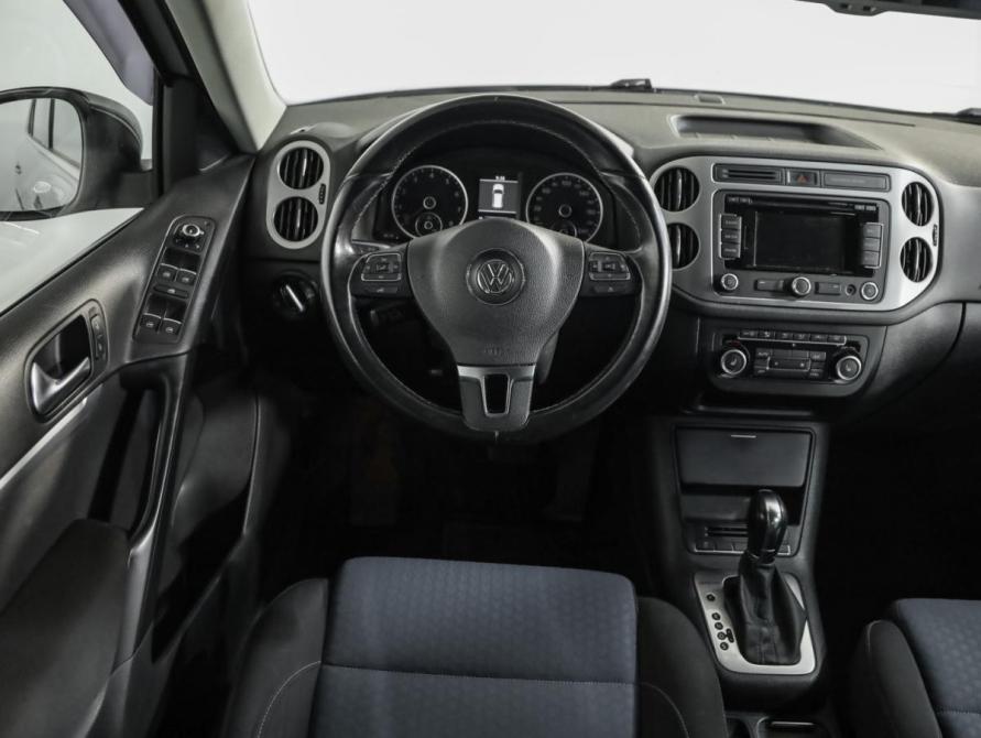 Volkswagen Tiguan I Рестайлинг Санкт-Петербург  - изображение 12