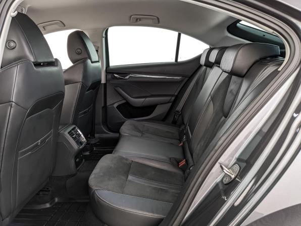 Skoda Octavia IV (A8) с пробегом 2020 года, цена 2 850 000 рублей, 66382 км, лифтбек, Автокод Объявления