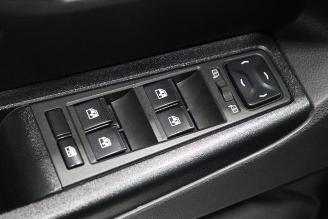 Lada (ВАЗ) Vesta I с пробегом 2021 года, цена 984 000 рублей, 93966 км, седан, Автокод Объявления